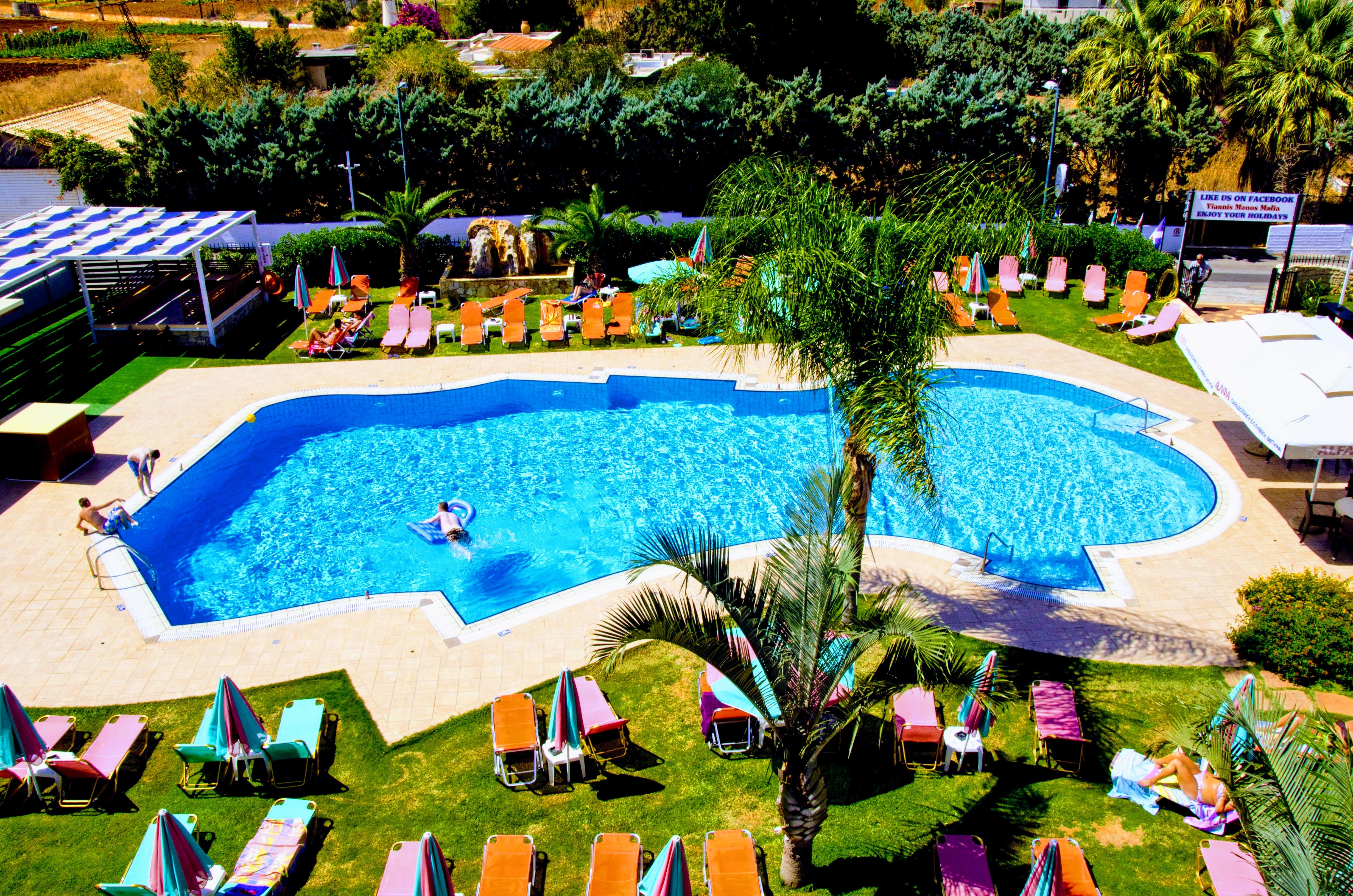 Yiannis Manos Hotel Resort Малія Екстер'єр фото